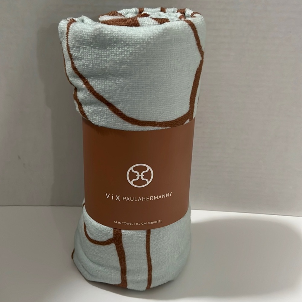 Vix Paula Hermanny 59” Towel